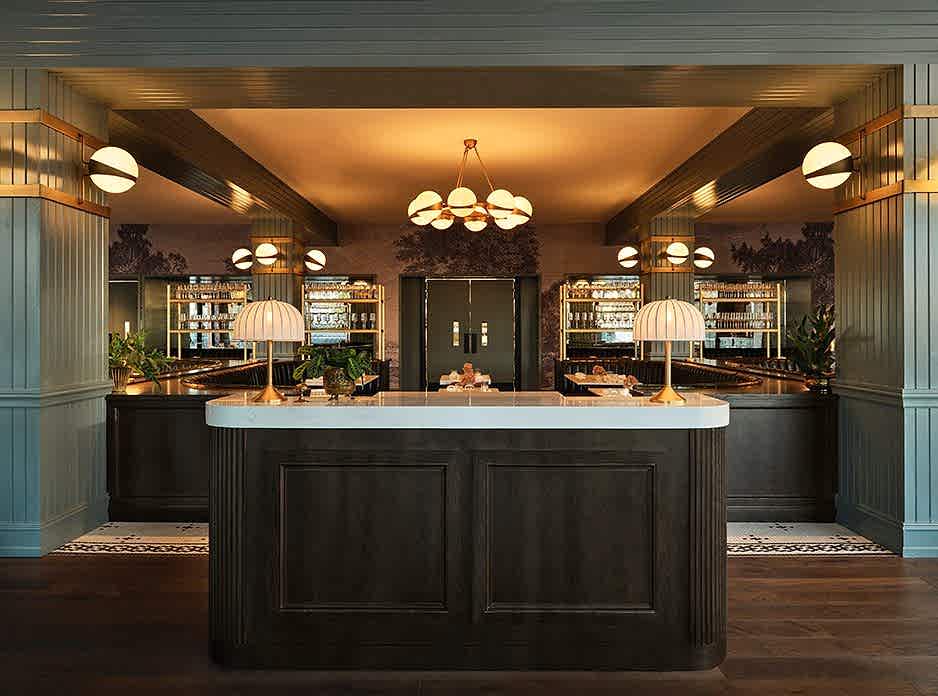 Brasserie checkin desk